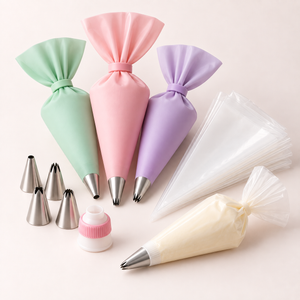 Decorating pastry bags